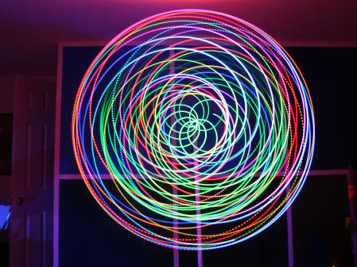 Long-exposure light painting, concentric circles